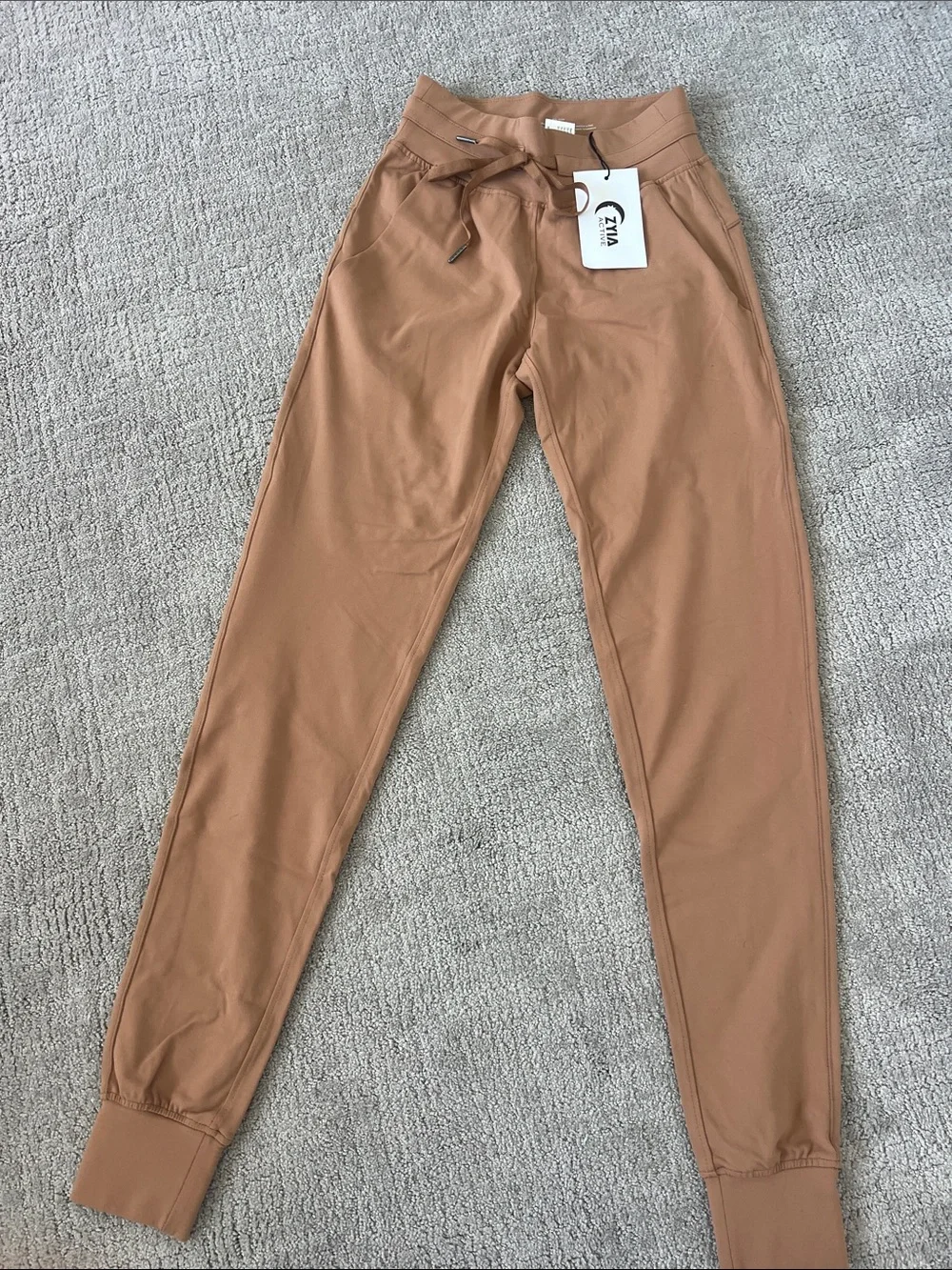 ZYIA Active Ascend Joggers with Drawstring Waist. XS